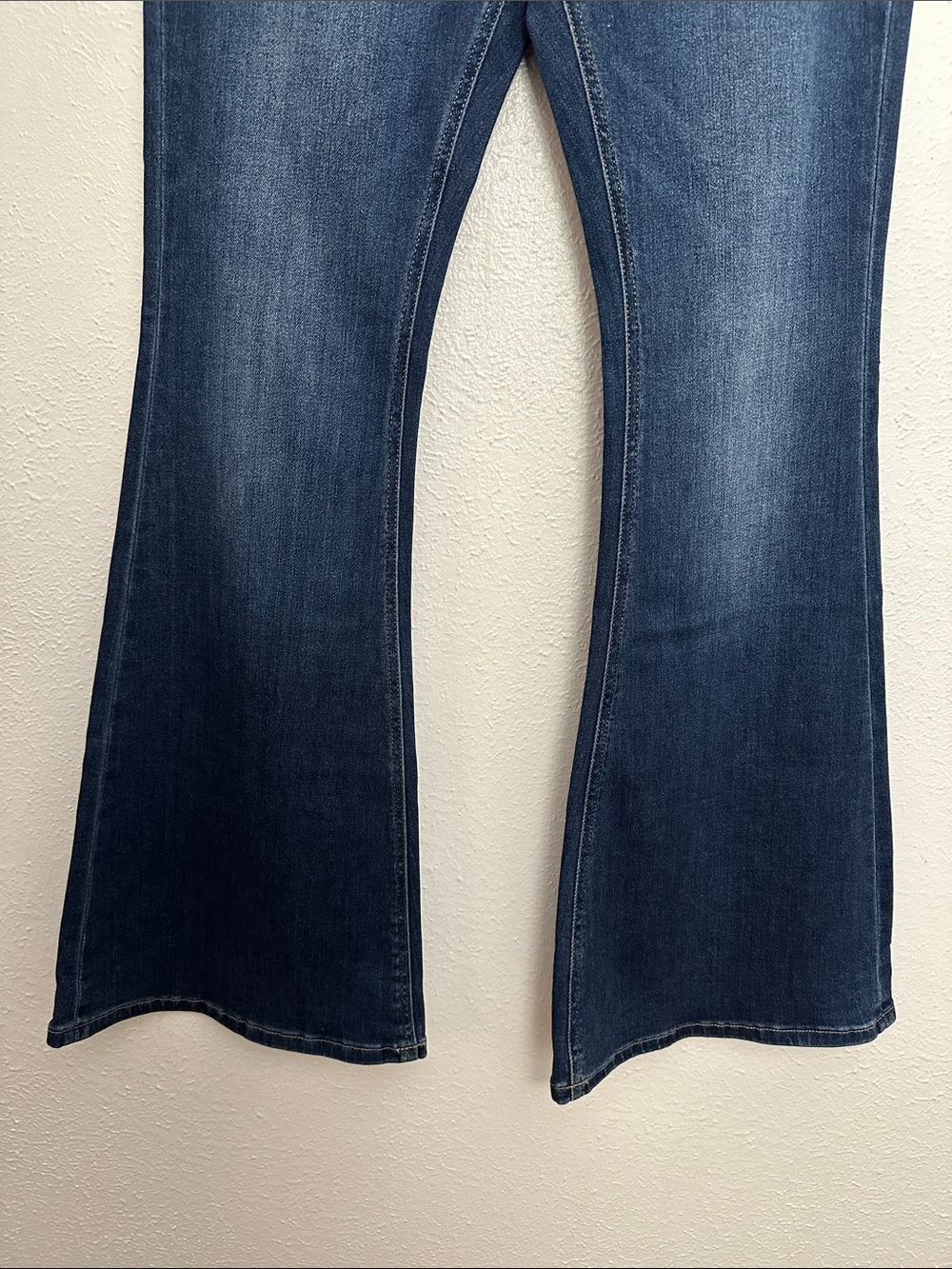 NWT Rockin C High Waist Western Flare Jeans - Picture 3 of 8